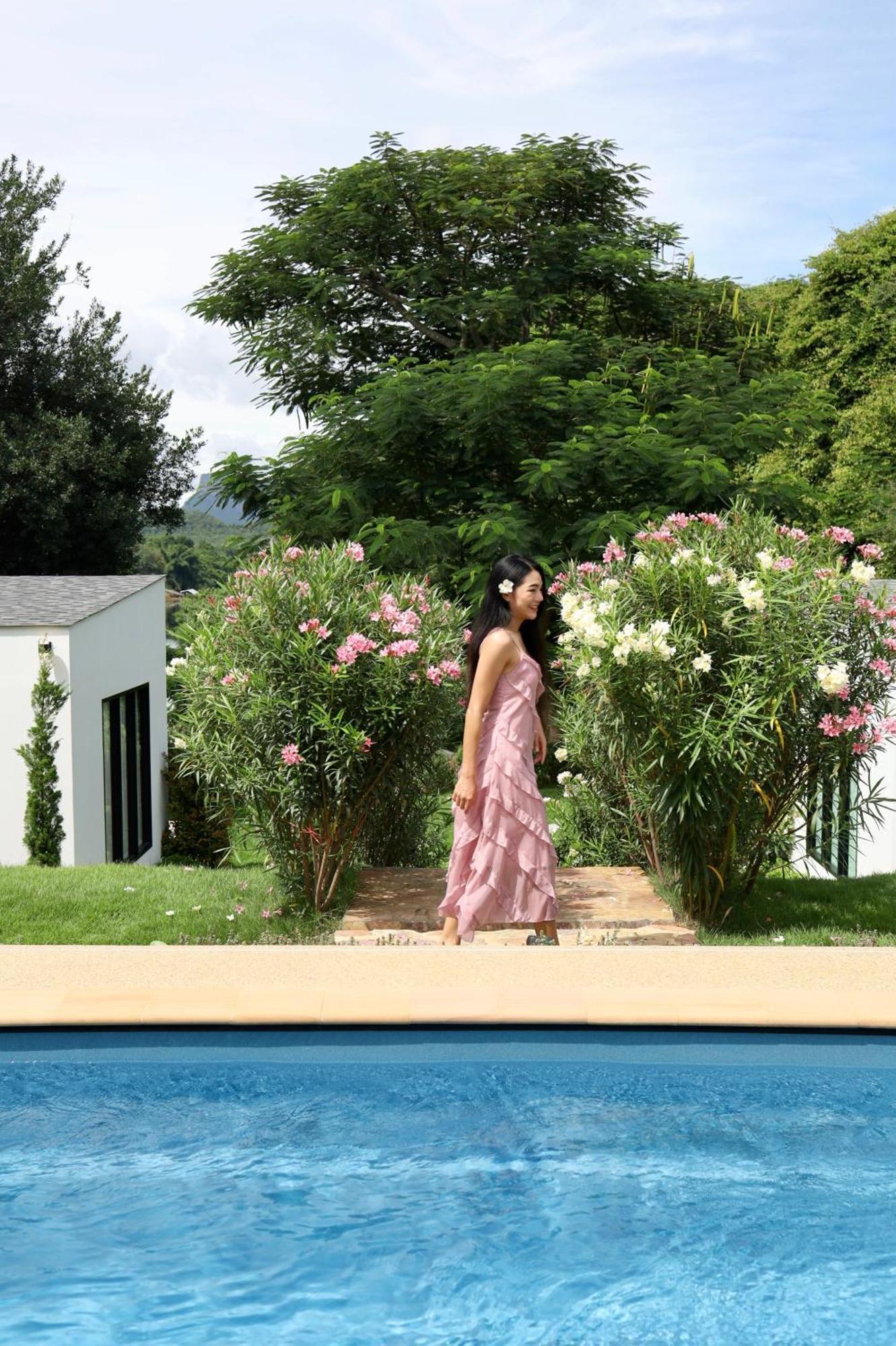 Rakmak Kan Resort & Cafe Kanchanaburi Exterior foto